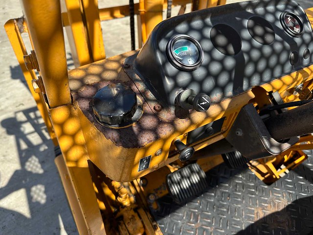 Komatsu - 1984 - fg15-12 - vorkheftruck - afbeelding 18 van  36