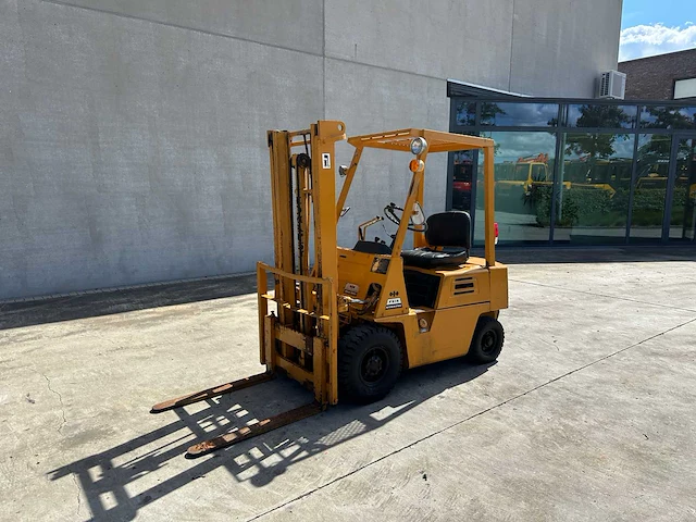 Komatsu - 1984 - fg15-12 - vorkheftruck - afbeelding 1 van  36