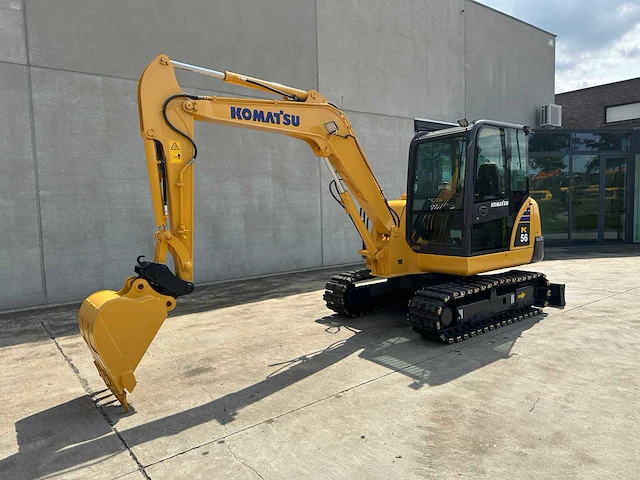 Komatsu - 2011 - pc56-7 - midigraafmachine - afbeelding 1 van  42