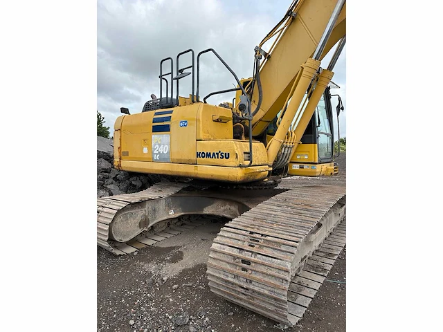 Komatsu - 2012 - pc 240lc-10 - rupsgraafmachine - afbeelding 9 van  16