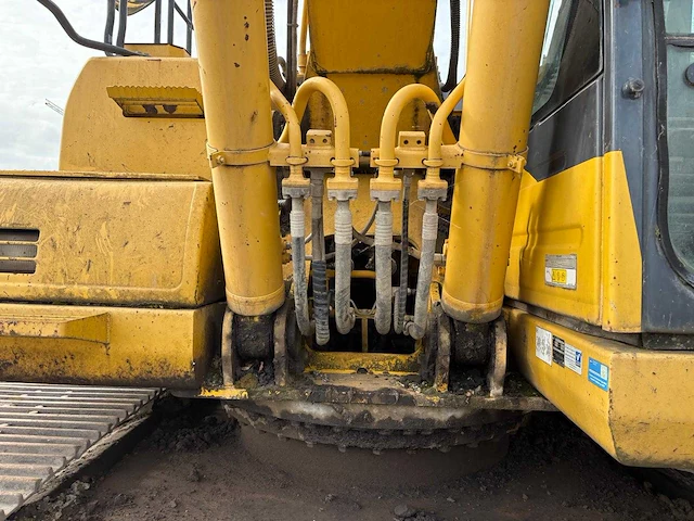 Komatsu - 2012 - pc 240lc-10 - rupsgraafmachine - afbeelding 13 van  16