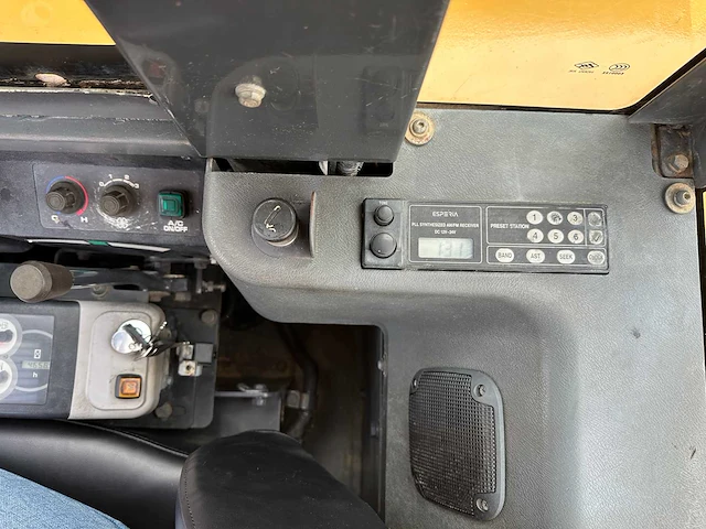 Komatsu - 2013 - pc56-7 - midigraafmachine - afbeelding 17 van  40