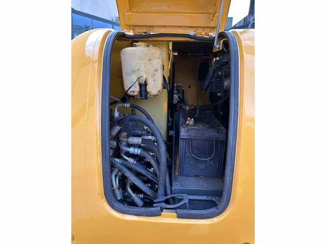 Komatsu - 2013 - pc56-7 - midigraafmachine - afbeelding 30 van  40