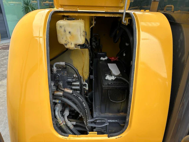 Komatsu - 2013 - pc56-7 - midigraafmachine - afbeelding 10 van  38