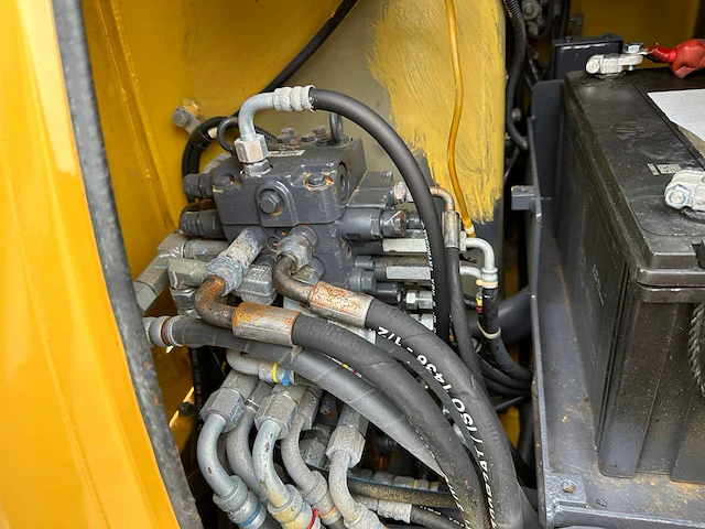 Komatsu - 2013 - pc56-7 - midigraafmachine - afbeelding 11 van  38