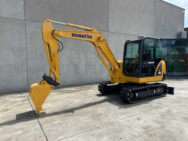 Komatsu - 2013 - pc56-7 - midigraafmachine - afbeelding 1 van  43