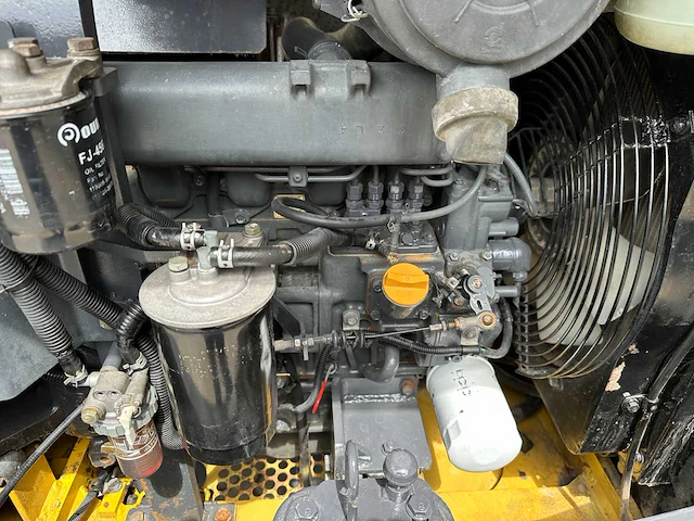 Komatsu - 2013 - pc56-7 - midigraafmachine - afbeelding 20 van  43