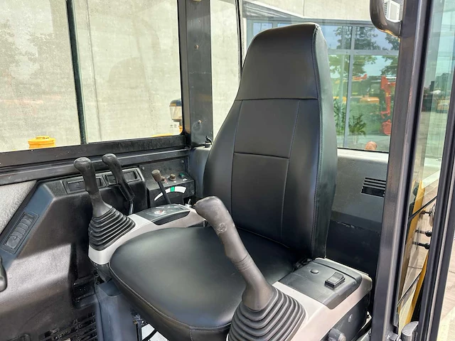 Komatsu - 2013 - pc56-7 - midigraafmachine - afbeelding 26 van  43