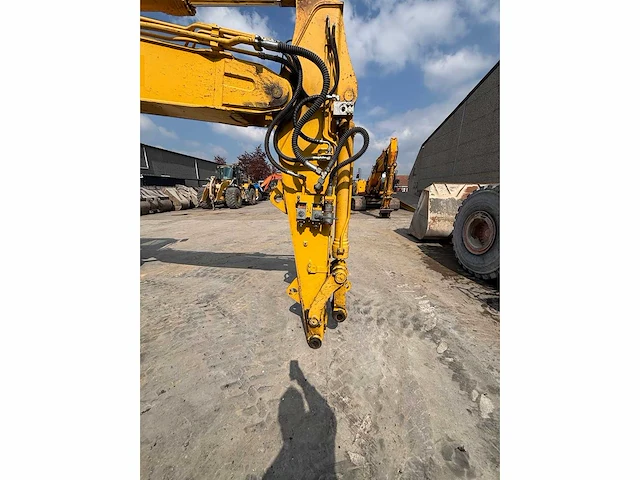 Komatsu - 2016 - pw160-8 - banden graafmachine - afbeelding 33 van  34