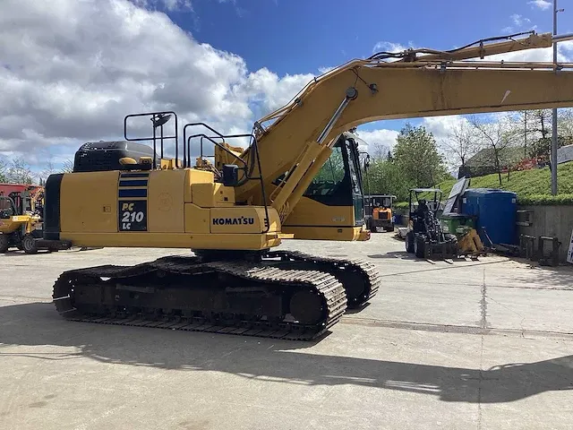 Komatsu - pc210lc-11 - tracked excavator - 2018 - afbeelding 12 van  17