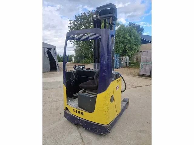 Komatsu vorkheftruck - afbeelding 2 van  9