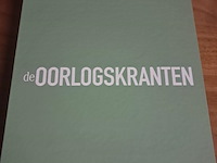 Kompleet oorlogskranten +opbergboxen 130 krantjes - afbeelding 1 van  7