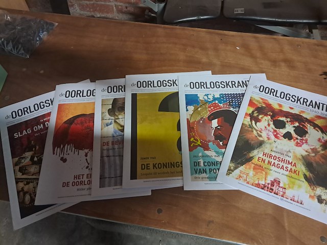 Kompleet oorlogskranten +opbergboxen 130 krantjes - afbeelding 2 van  7