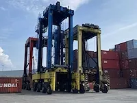Konecranes - 54de - straddle carrier - 2009