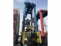 Konecranes - 54de - straddle carrier - 2009 - afbeelding 14 van  17
