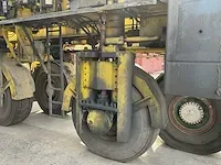 Konecranes - 54de - straddle carrier - 2009 - afbeelding 17 van  20