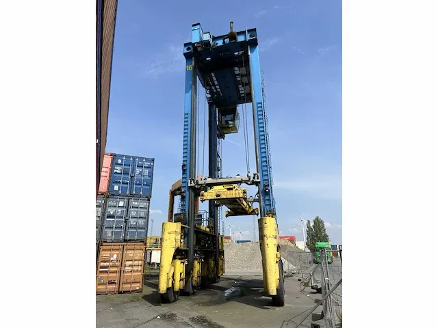Konecranes - 54de - straddle carrier - 2009 - afbeelding 4 van  21