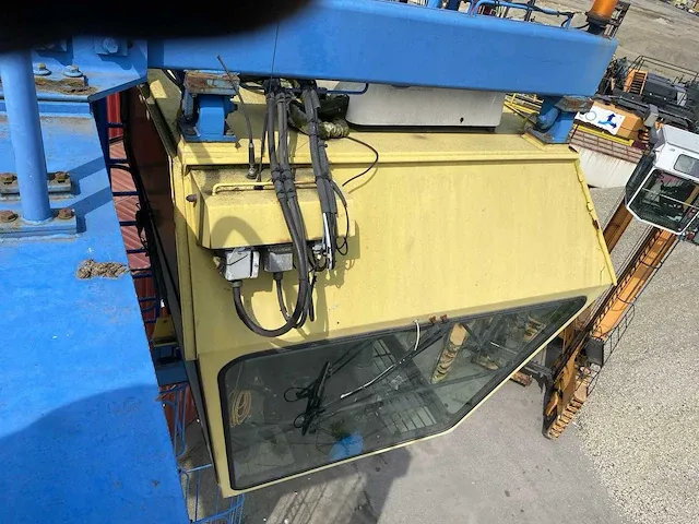 Konecranes - 54de - straddle carrier - 2009 - afbeelding 6 van  21