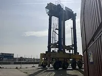 Konecranes - 54de - straddle carrier - 2009
