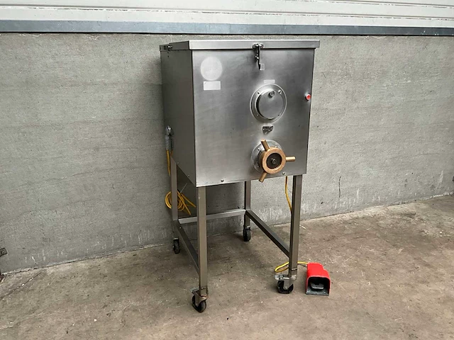 Koneteollisuus - lm 32 a - vleeswolf mixer grinder - afbeelding 1 van  8