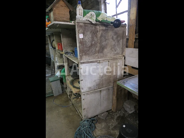 Konijnenhokken gemaakt van verwijderbare betonplaat - afbeelding 6 van  6