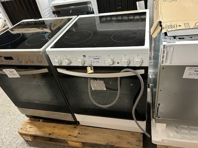 Kookfornuis + oven zanussi - afbeelding 1 van  8