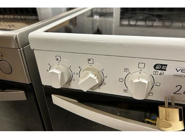 Kookfornuis + oven zanussi - afbeelding 3 van  8