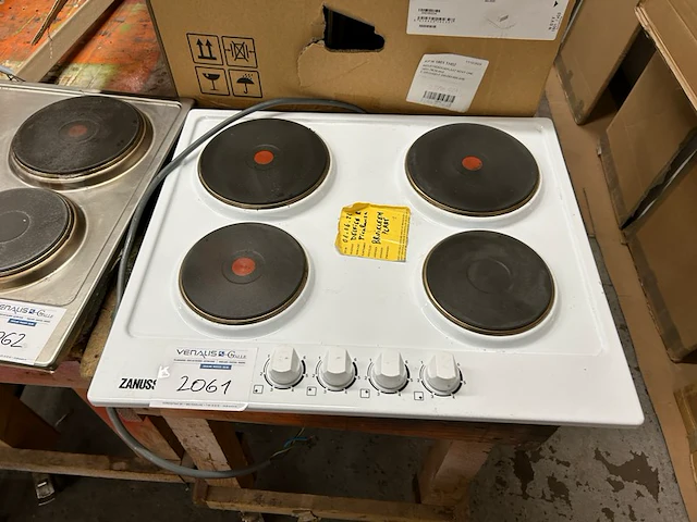 Kookplaat zanussi - afbeelding 1 van  7