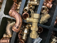 Koper en messing koppelstukken - afbeelding 3 van  7