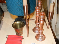 Koperen kandelaars, theepot - afbeelding 1 van  1