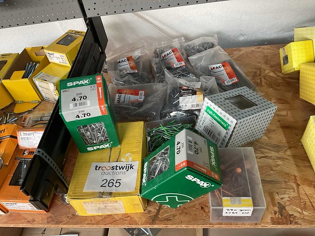 Koperen nagels schroeven - afbeelding 1 van  12