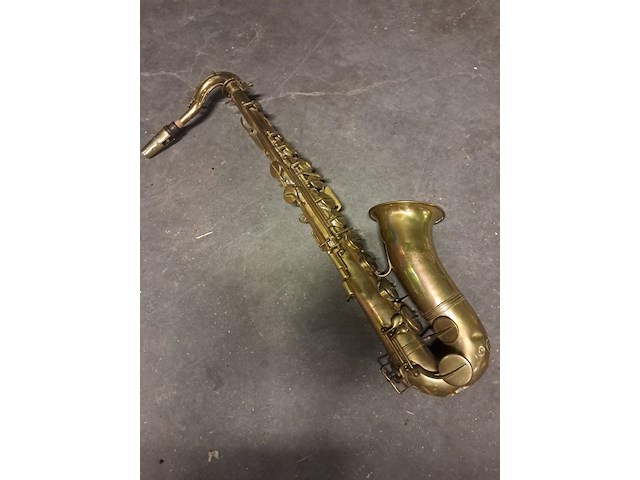 Koperen saxofoon h 800mm - afbeelding 1 van  6