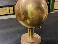 Koperen wereldbol voor sigaretten - afbeelding 1 van  5