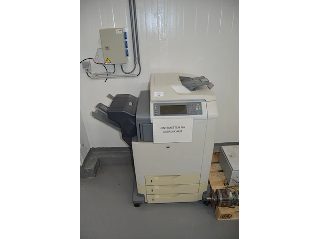 Kopieermachine hp color laserjet - afbeelding 1 van  6