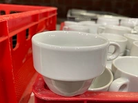 Kopjes, kommen, borden - afbeelding 2 van  4