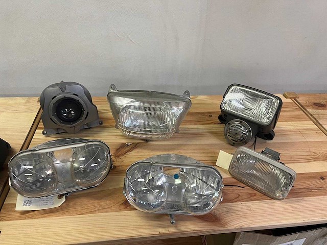 Koplampen t.r.i.o.m. - afbeelding 2 van  7