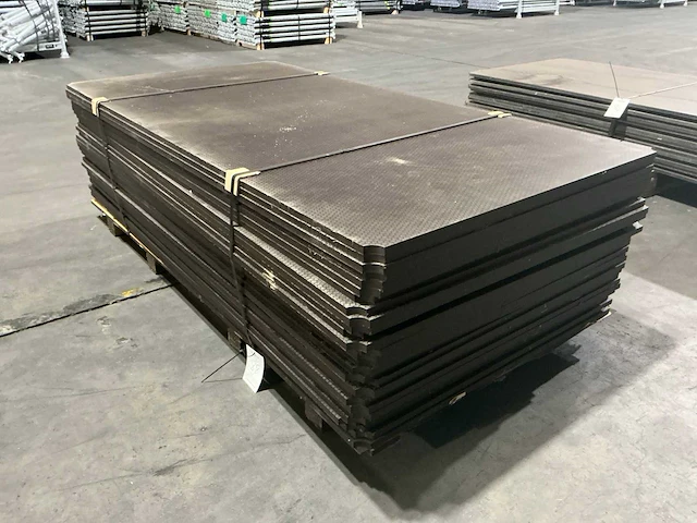 Koskicrown houten steigervloer (31x) - afbeelding 1 van  3