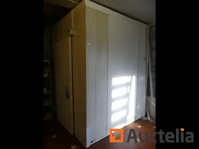 Koude kamer met rekken roma - afbeelding 2 van  8