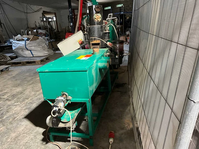 Kovo novák palletpersmachine - afbeelding 12 van  28