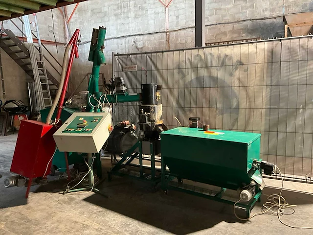 Kovo novák palletpersmachine - afbeelding 3 van  28