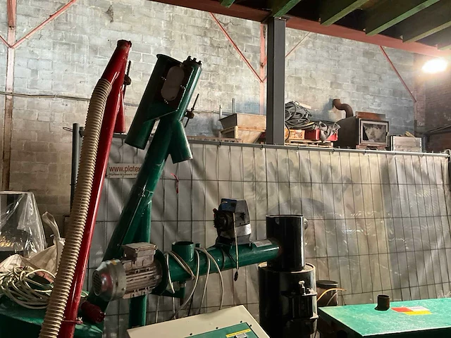 Kovo novák palletpersmachine - afbeelding 9 van  28