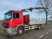 Kraanvrachtwagen mercedes-benz actros 2832 6x2 diesel 2006 - afbeelding 1 van  1