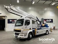 Kraanvrachtwagen - afbeelding 1 van  16
