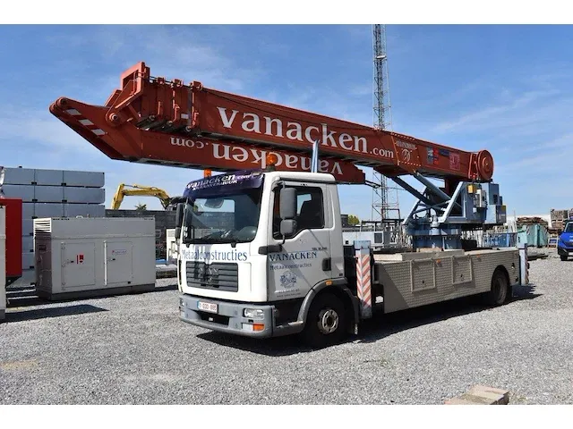 Kraanwagen man tgl 12.210 diesel klaas k33/36 36m - afbeelding 1 van  1
