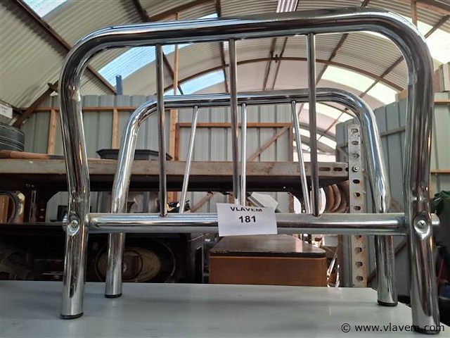 Krantenbak - afbeelding 1 van  2