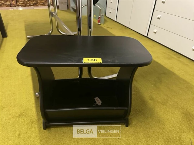 Krantenrekje zwart l55xb30xh33 cm - afbeelding 1 van  1