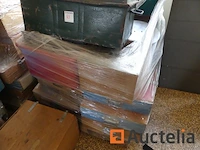 Krat met diverse stands materiaal (aluminium) - afbeelding 7 van  13