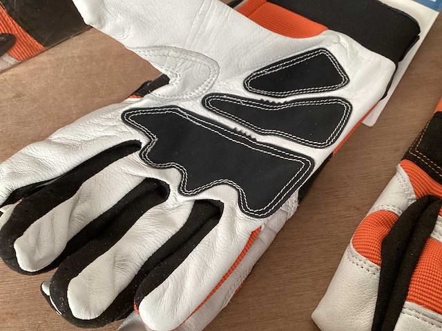 Kreator krtt006xxl werkhandschoenen geschikt voor kettingzaag (42x) - afbeelding 4 van  5