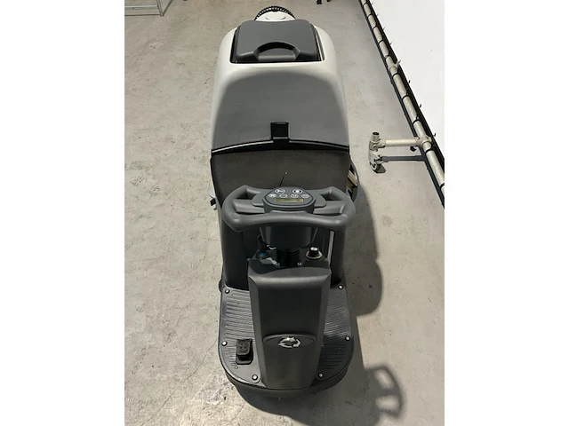 Kremer - kr fr 70 - zelfrijdende veegmachine - afbeelding 4 van  17