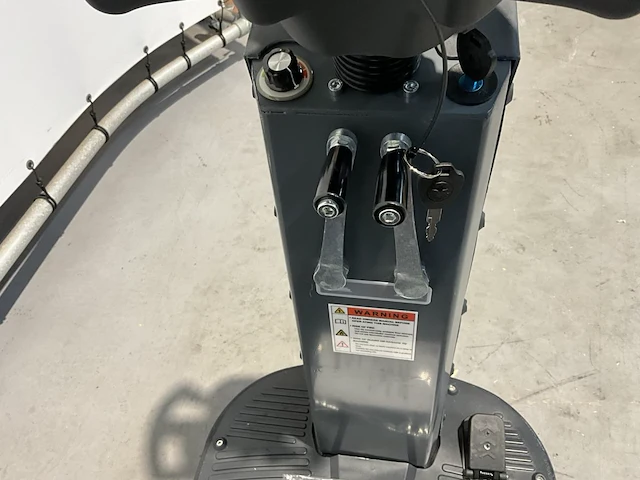 Kremer - kr fr 70 - zelfrijdende veegmachine - afbeelding 14 van  17